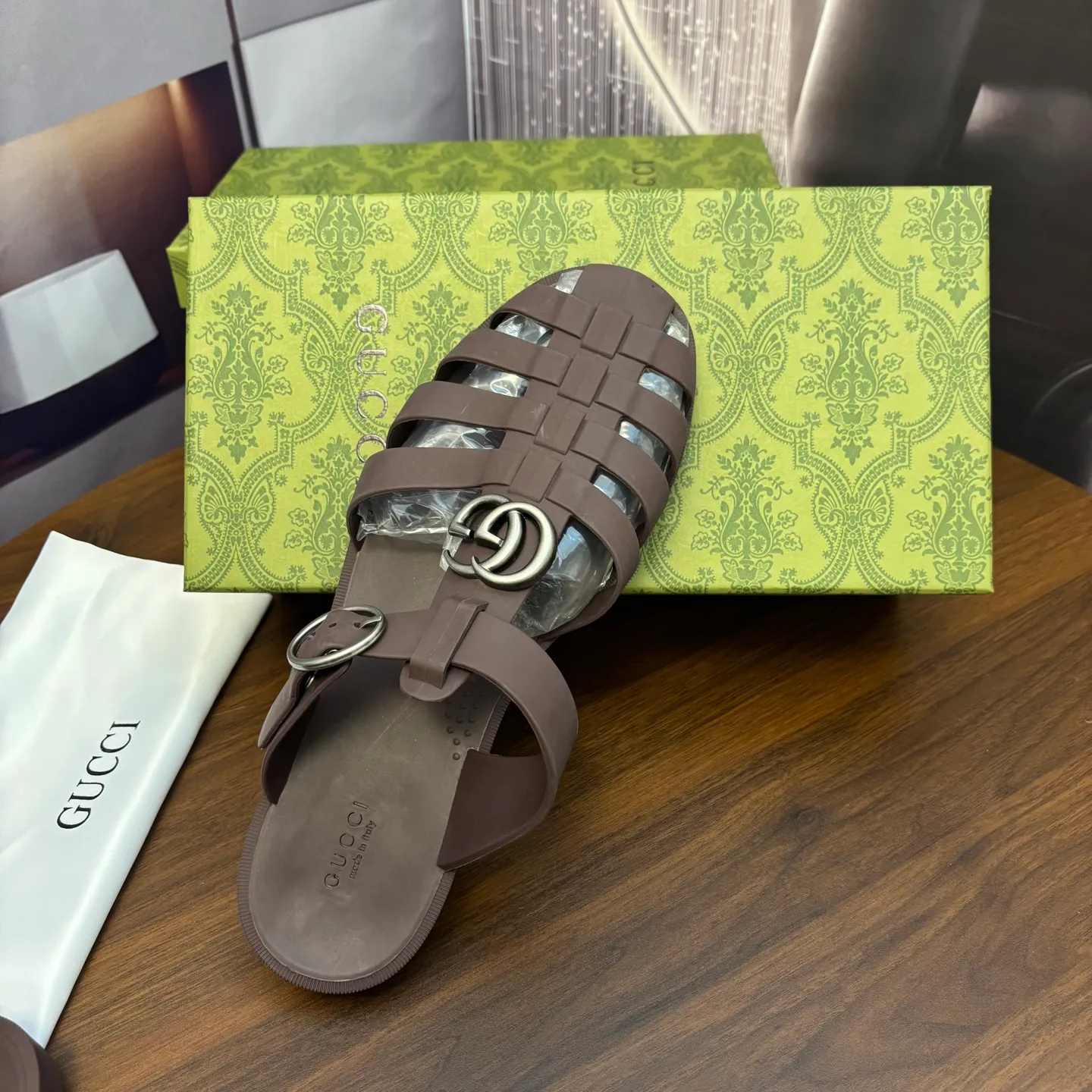 Men's shoes 260💰 [Gucci] Counter quality, top-quality original goods, real photos! Original TPU material, fine workmanship, comfortable; genuine 1:1 replica Size: 38 ~ 46